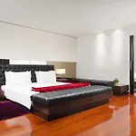 Hotel Dos Zimbros 4*