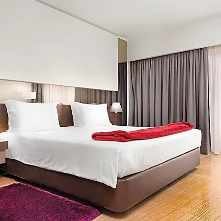 Hotel Dos Zimbros 4*