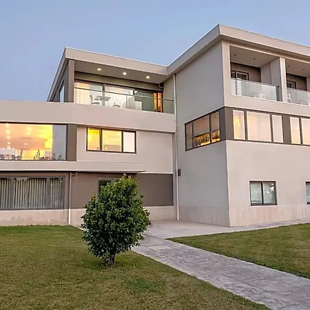 Hotel Dos Zimbros 4*